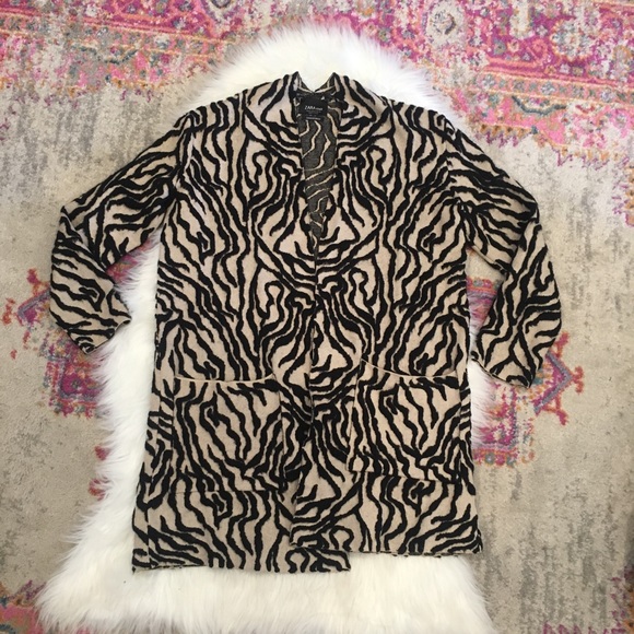 Zara Sweaters - Zara Limited Edition Textured Animal Knit Sweater Zara Sweaters - Zara Limited Edition Textured Animal Knit Sweater